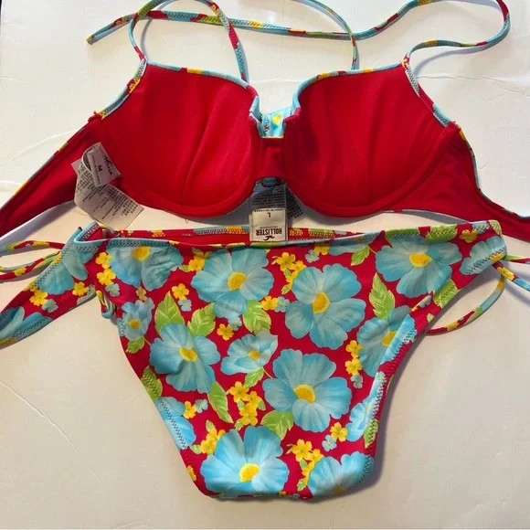 Hollister Floral Push Up Bikini - Picture 4 of 6